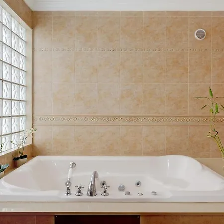فيلة Playa Blanca Sleeps 8 Pool Wifi بلايا بلانكا