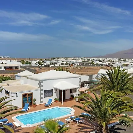 Playa Blanca Sleeps 8 Pool Wifi * Playa Blanca (Lanzarote)
